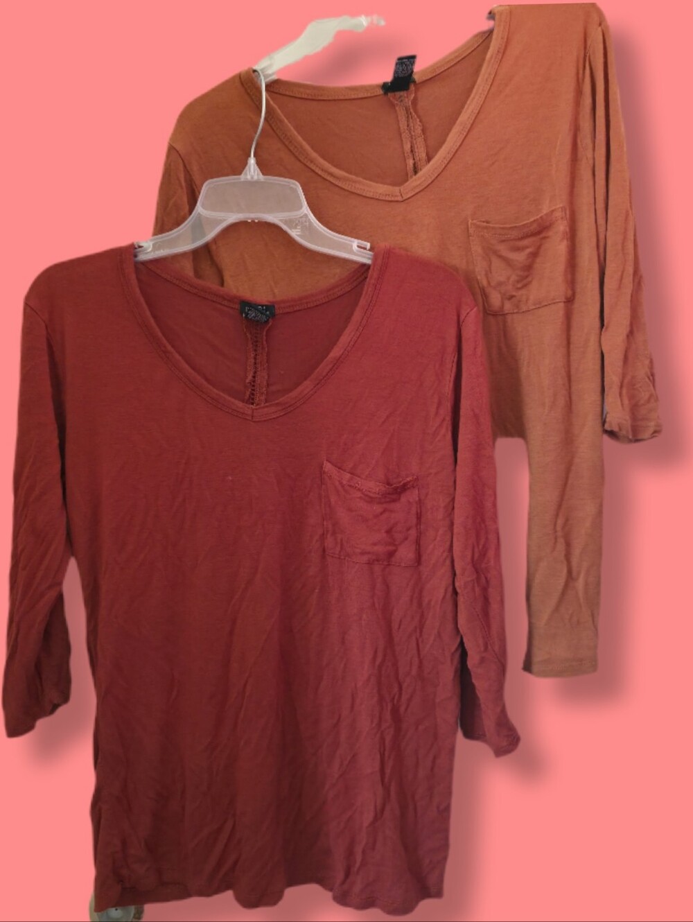 Women's Long Sleeve V-Neck Pocket Top - Rust / Terracotta